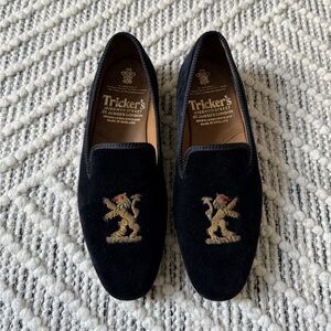Tricker’s London Black Velvet Slippers Loafers Gold Lion Embroidery UK 8 US 9